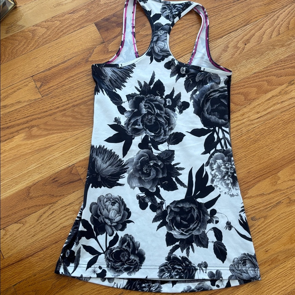 LULULEMON COOL RACERBACK TANK Light Luon Floral Black White Top - Picture 2 of 3